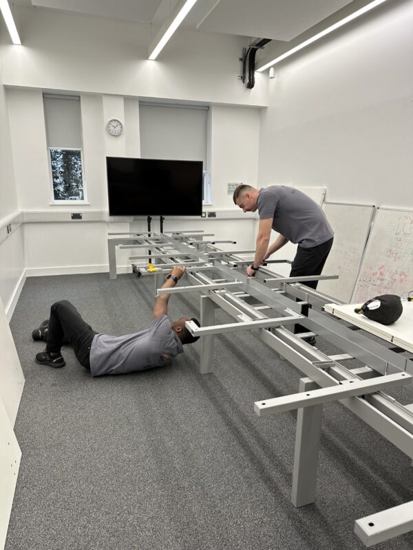 MoveUpNow team working